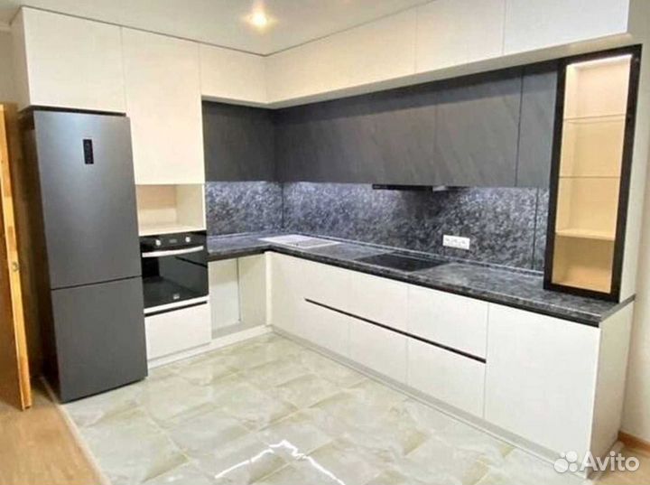 Кухонный гарнитур 