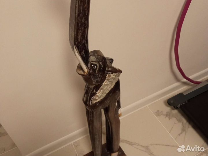 Фигурки из дерева