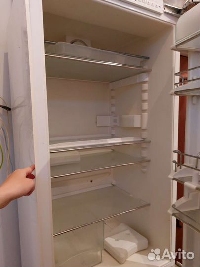 Встроенный холодильник liebherr