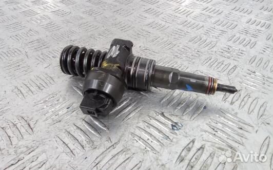 Форсунка дизельная volkswagen touareg 7L (ZML21AL1