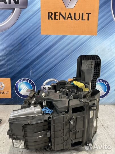 Корпус печки отопителя Nissan micra K12