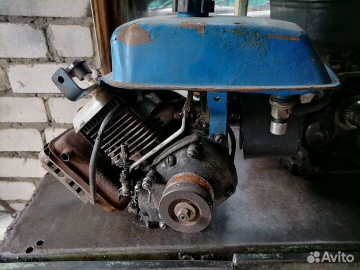 Двигатель Крот