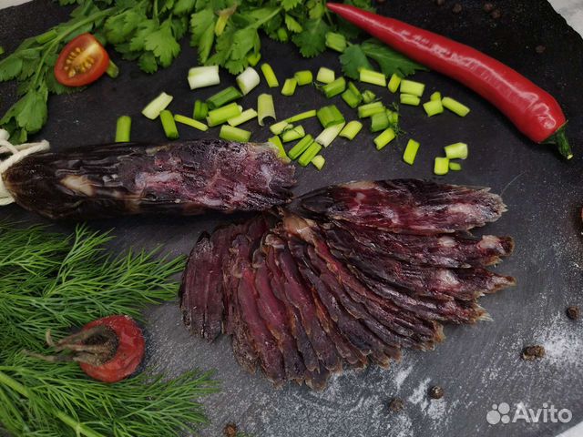 Колбаса домашняя сыровяленая конская в вакууме