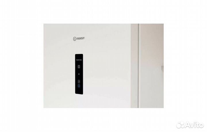 Холодильник новый Indesit ITR 5200 W NO frost