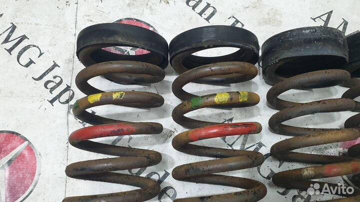 Пружины комплект на Mercedes-Benz W126