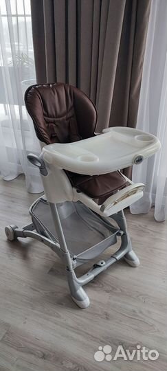 Стульчик для кормления cam