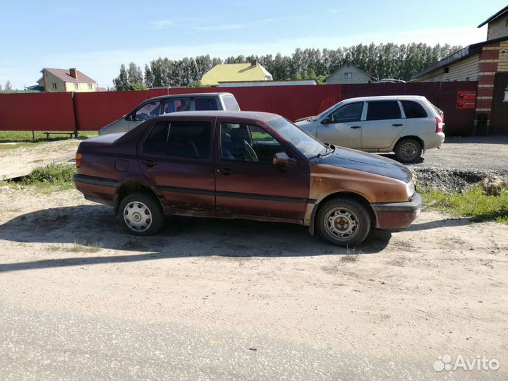 Volkswagen Vento 1.8 по частям