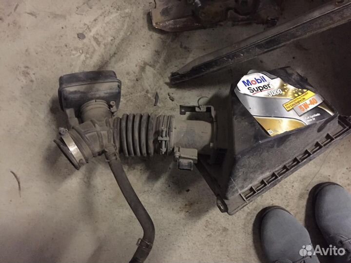 Корпус воздушного фильтра Nissan Almera