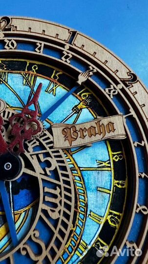 Часы из Праги настенные сувенирные