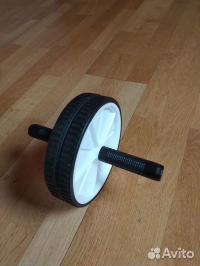 Гимнастическое колесо для пресса