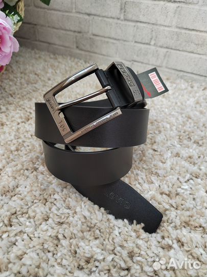 Мужской ремень из эко кожи Levi's