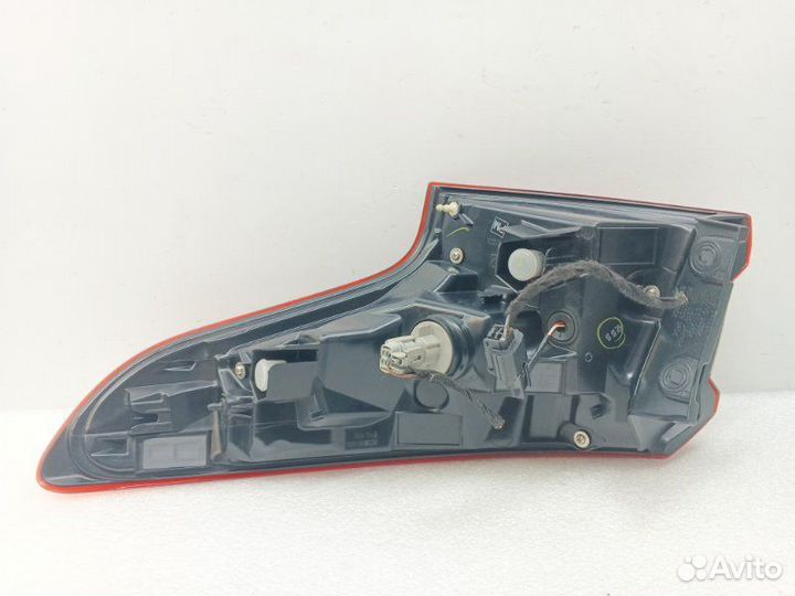 Фонарь задний левый Nissan Qashqai J11 1.2 HRA2DDT