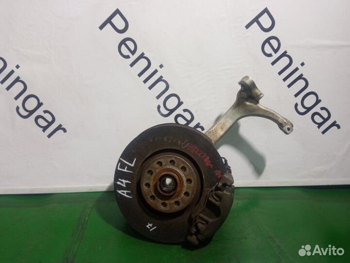 Ступица (кулак, цапфа) передняя левая Audi A4