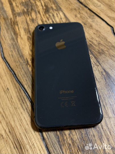 iPhone 8, 64 ГБ