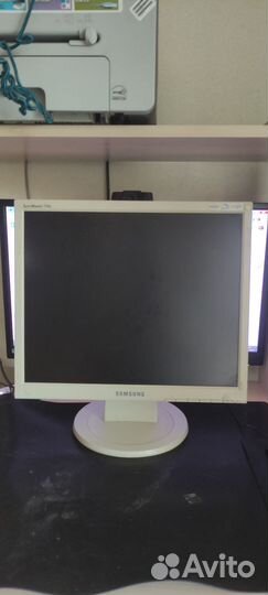 Монитор Samsung syncmaster 710n
