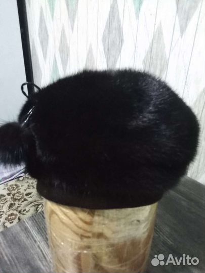 Берет женский норковый