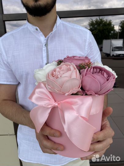 Букет из пионов