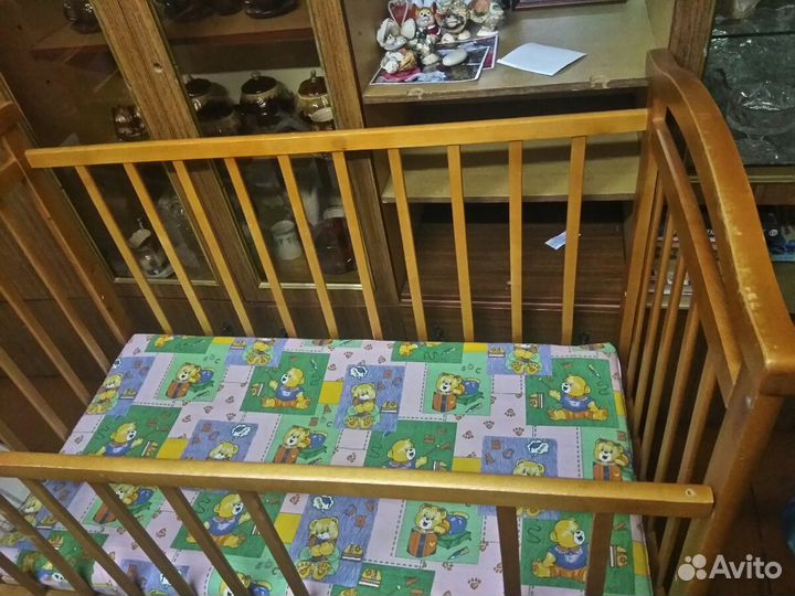 Детская кроватка