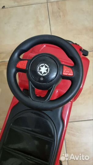 Детская машинка каталка с ручкой