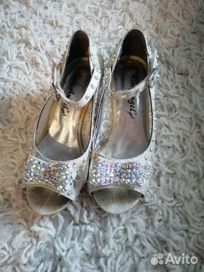 Платья детские