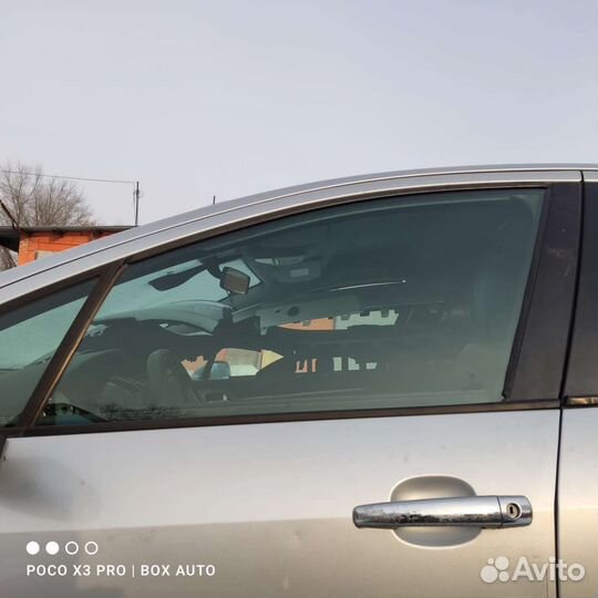 Стекло водительской двери Пежо 407