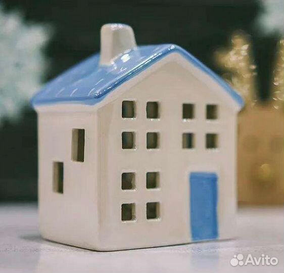 Продам новогодние домики с подсветкой