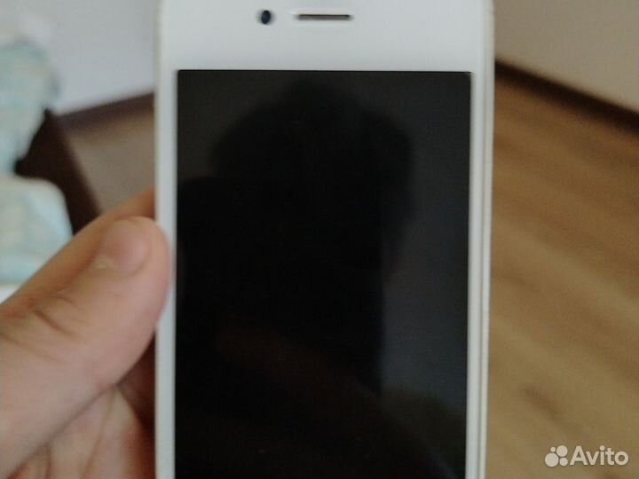 iPhone 4, 8 ГБ