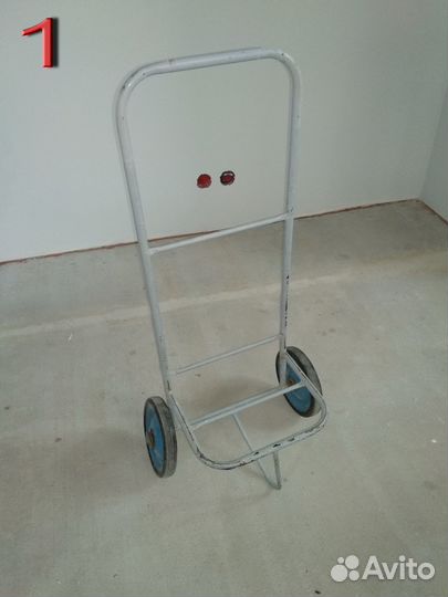 Хозяйственная тележка и cовок металлический