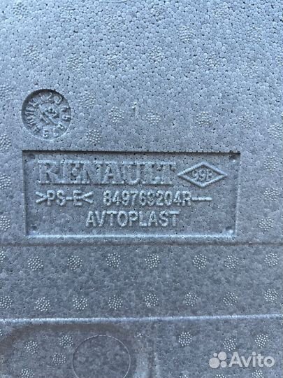 Оригинальный поддон багажника левый Renault Duster