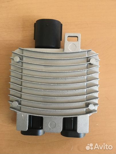 Land Rover Freelander 2Блок управления вентилятора