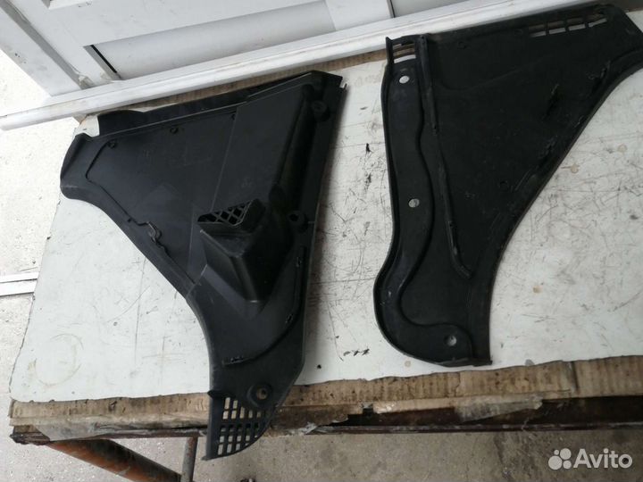 Планка обтекателя Жабо правое левое BMW 5-SER F10