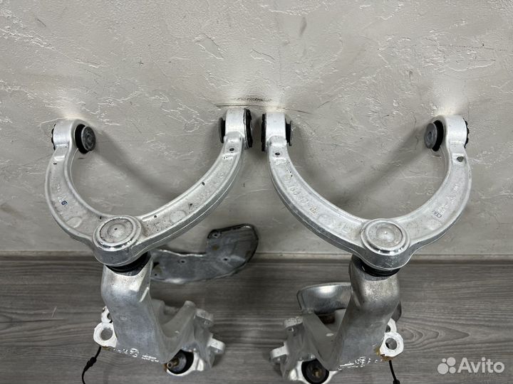 Поворотный кулак передний Mercedes W166 X166 C292