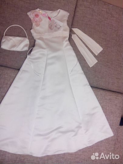 Платье для девочки праздничное
