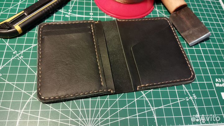 Портмоне мужское из натуральной кожи