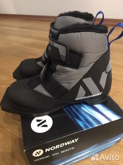 Ботинки лыжные