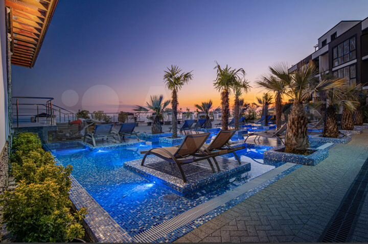 2-к. квартира, 100 м², 1/3 эт.