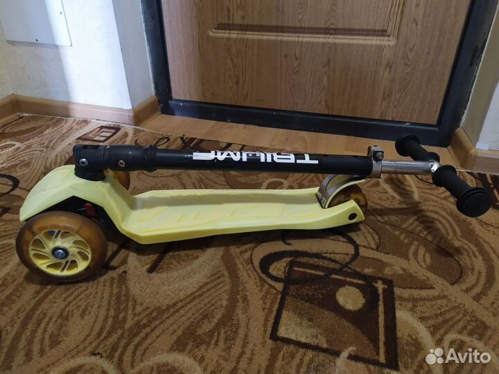 Самокат детский Triumf Active Maxi Flash 3-8 лет