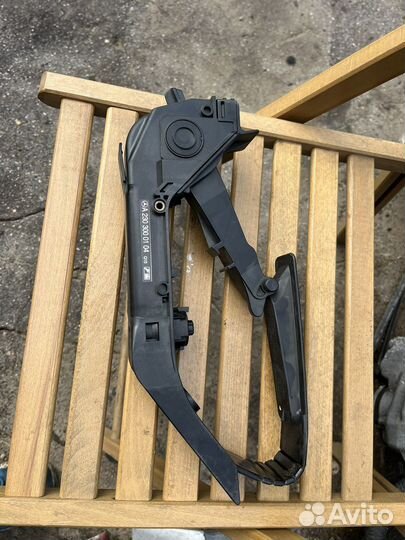 Пидаль газа Мерседес А2303000104