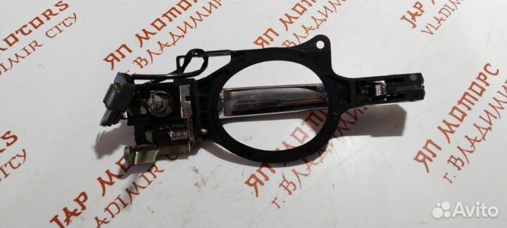 Ручка двери внешняя правая Mitsubishi Lancer 10