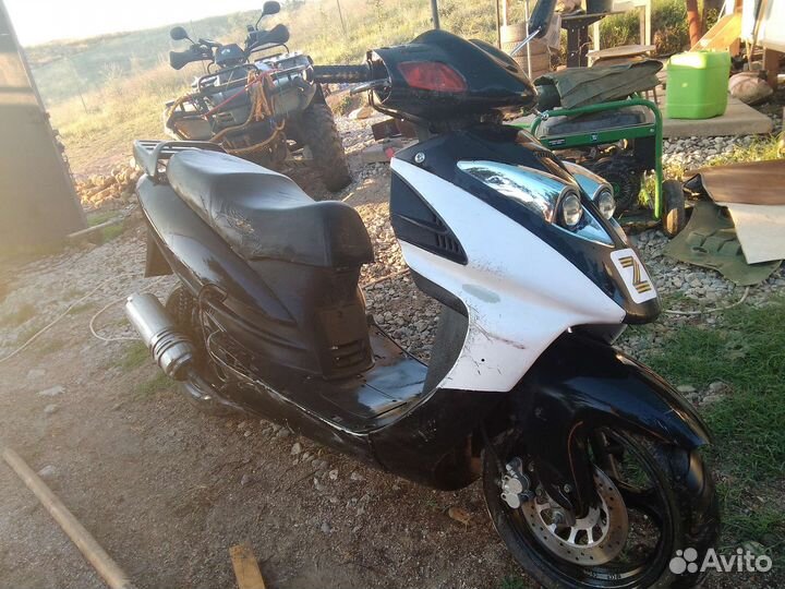 Скутер Omax Фантом