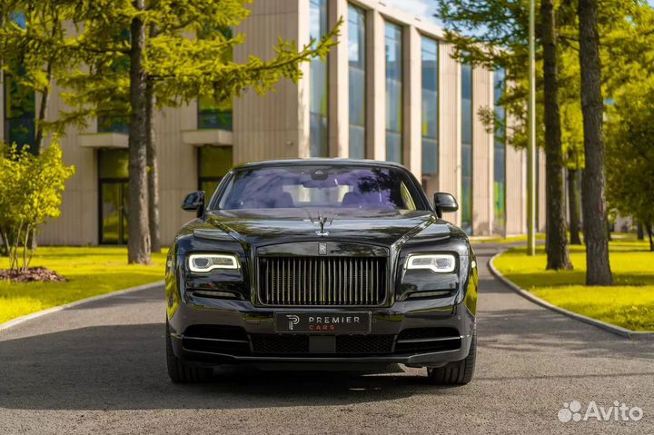 Аренда авто rolls royce black badge