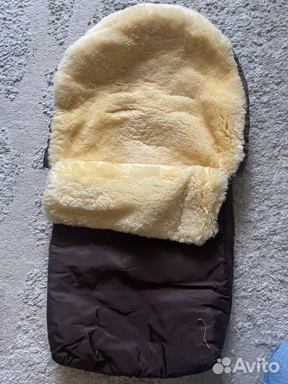 Меховой конверт в коляску овчина