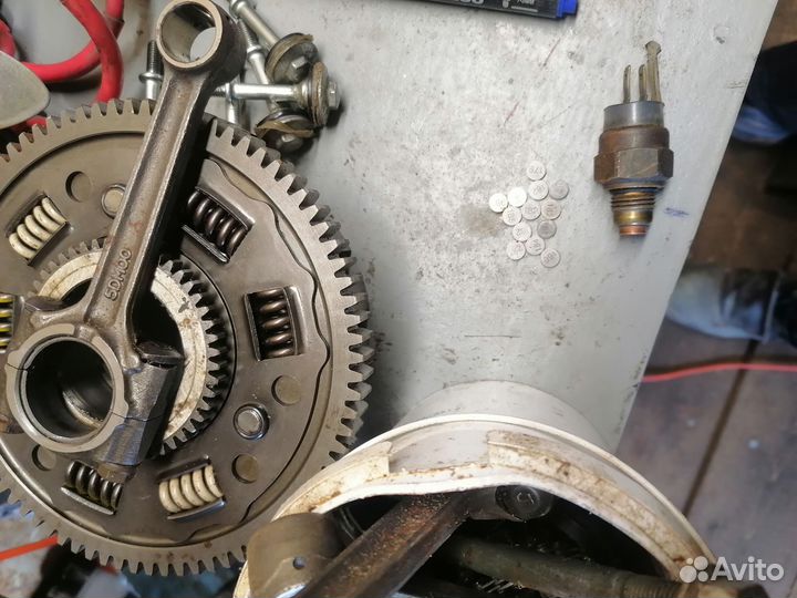 Запчасти на мотоцикл Ямаха FZS 600