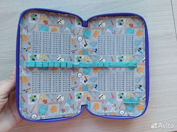 Пенал школьный