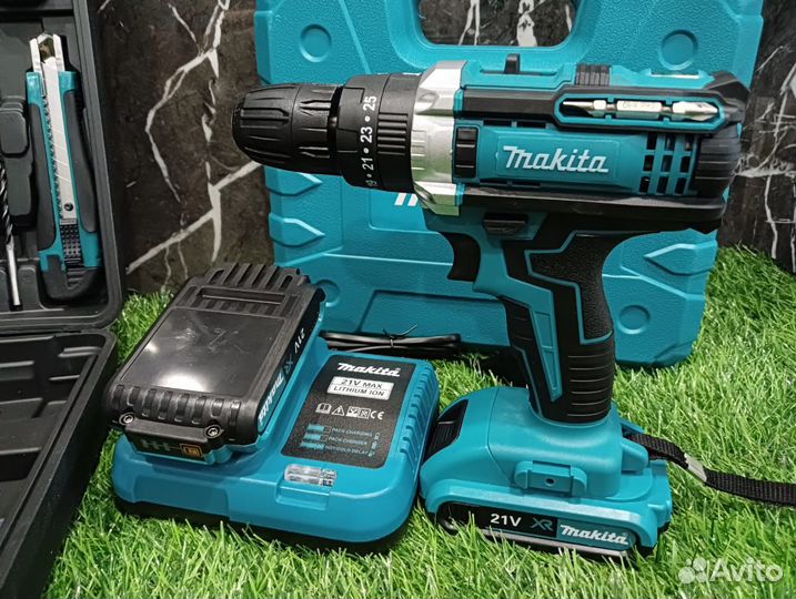 Шуруповерт с набором Makita 21v ударный новый