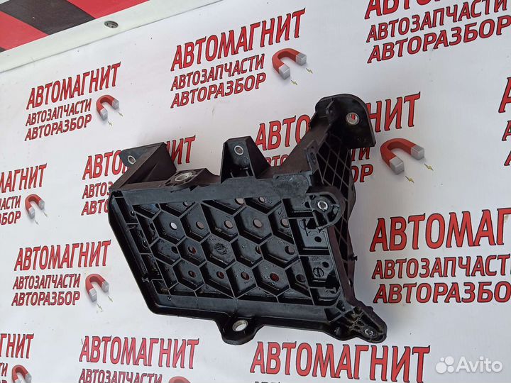 Площадка аккумулятора Чери Тигго 7