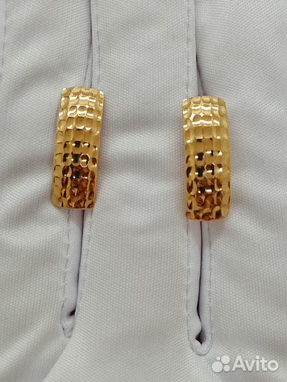 Золотые серьги