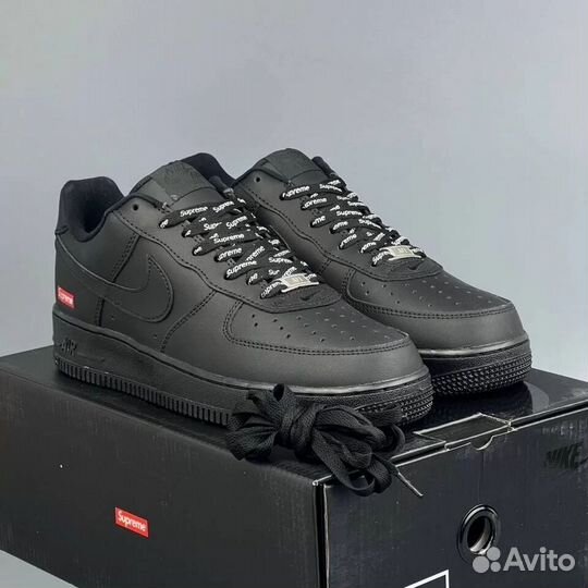 Nike Air Force 1 Low Supreme Black