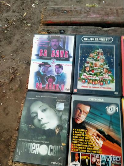 Продам диски dvd фильмы сериалы триллеры