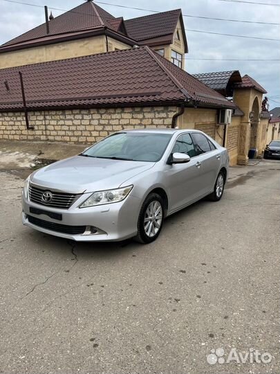 Бампер на камри